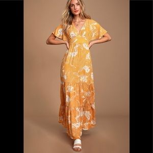 NWT Lulu’s Savanna Golden Yellow Floral Print Maxi Dress